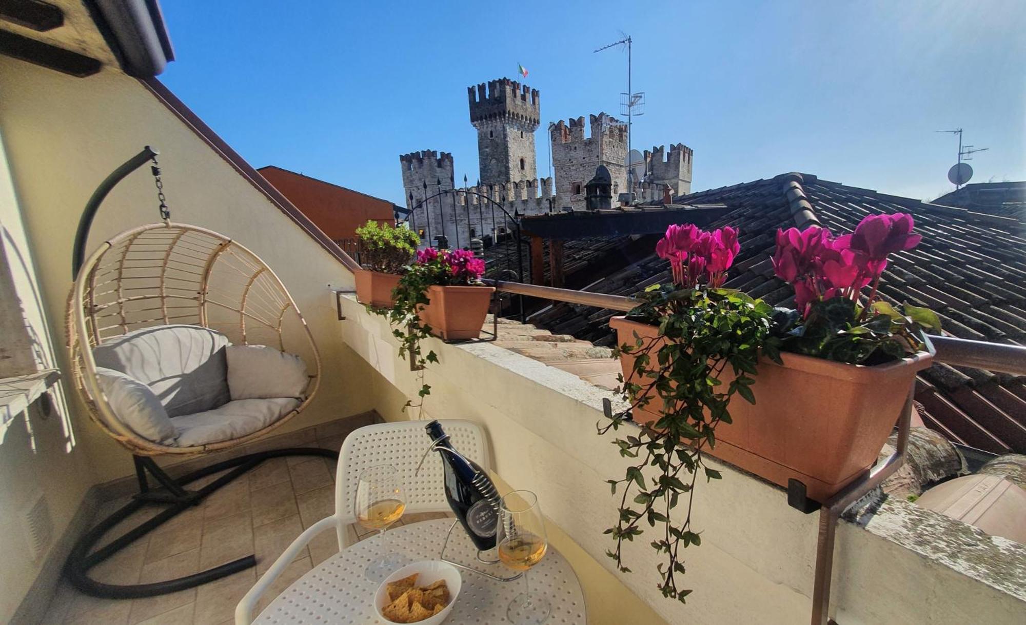 Sirmione4U - Domus By The Castle Apartman Kültér fotó