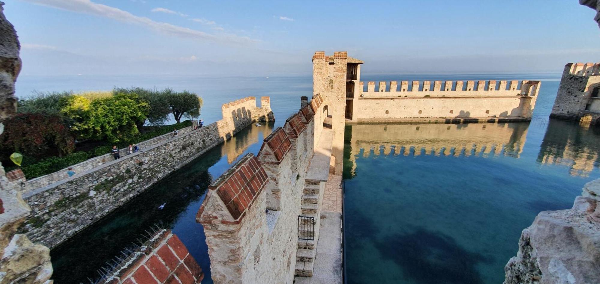 Sirmione4U - Domus By The Castle Apartman Kültér fotó